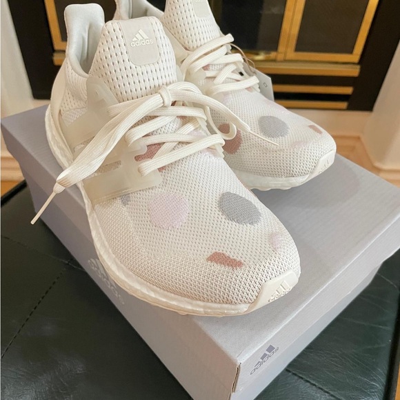 Adidas Ultraboost 1.0 DNA Shoes (Limited Edition) - Women’s Size 7 - Picture 3 of 6